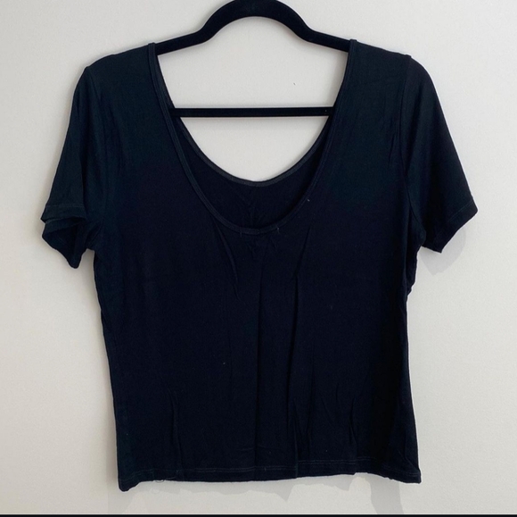 2/$15 ✨Aeropostale Fitted Scoop Neck Tee - Picture 2 of 3